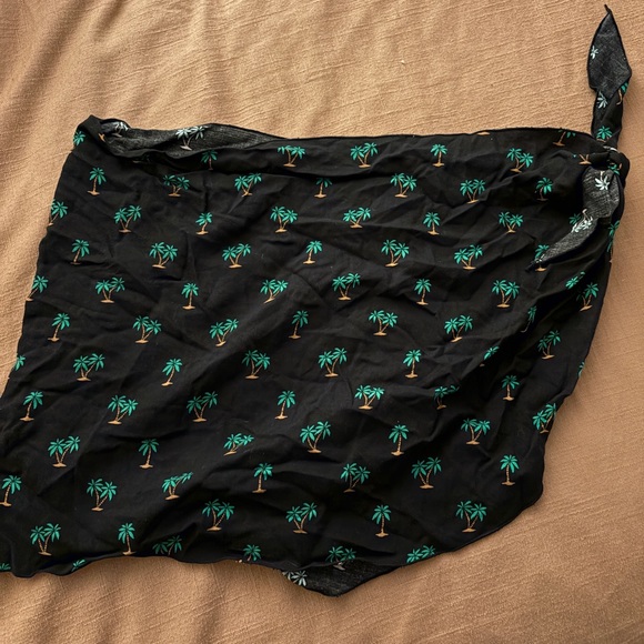 Kenny Flowers Other - Kenny Flowers Black and Green Tropical Sarong